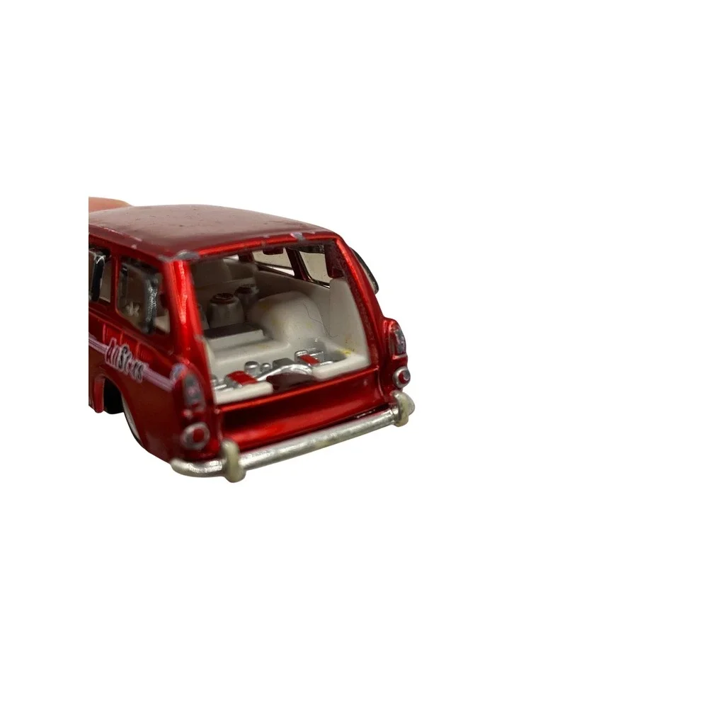 Maisto AllStars 1967 Volkswagen 1600 Squareback Metallic Red Diecast Car VW 1/64